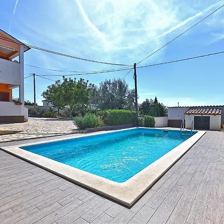 House 1962 Nyaraló