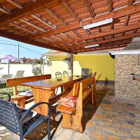 House 1962 Nyaraló *