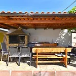 House 1962 * Galizana