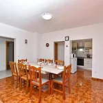 House 1962 Galizana