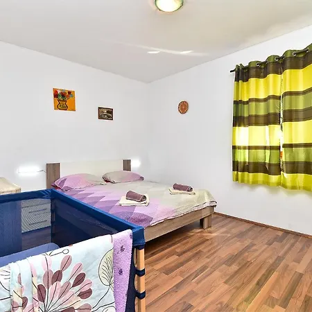 House 1962 * Galižana