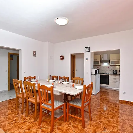 House 1962 Galižana