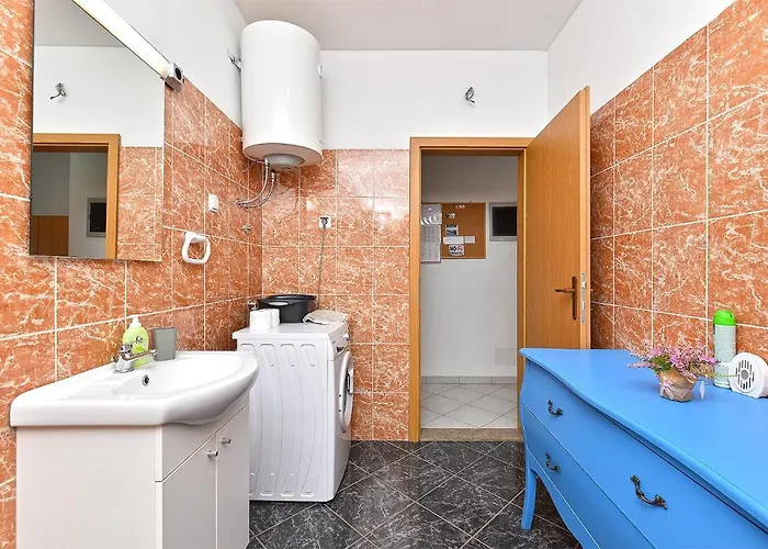 House 1962 بيت للعطل Galižana