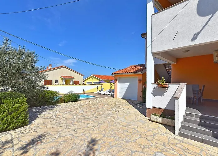 House 1962 Galižana