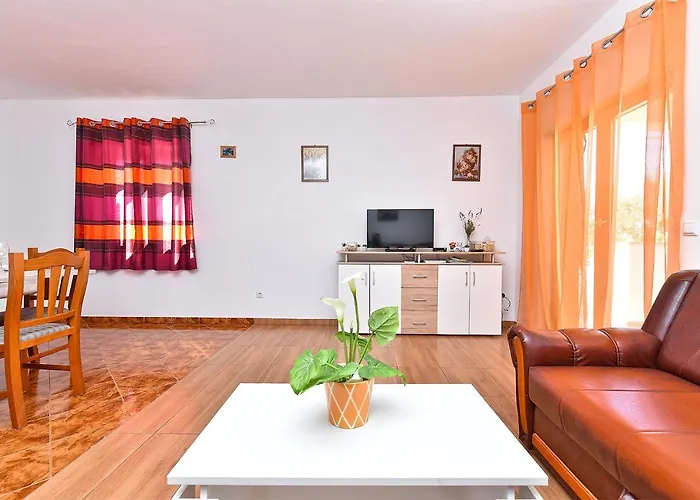 بيت للعطل House 1962